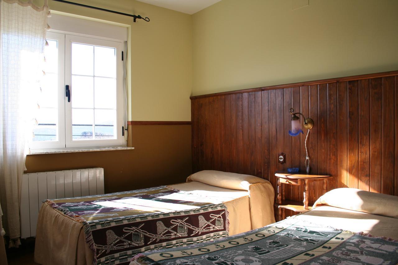 La Casona De Collado Pensionat Hoyos del Collado Eksteriør billede