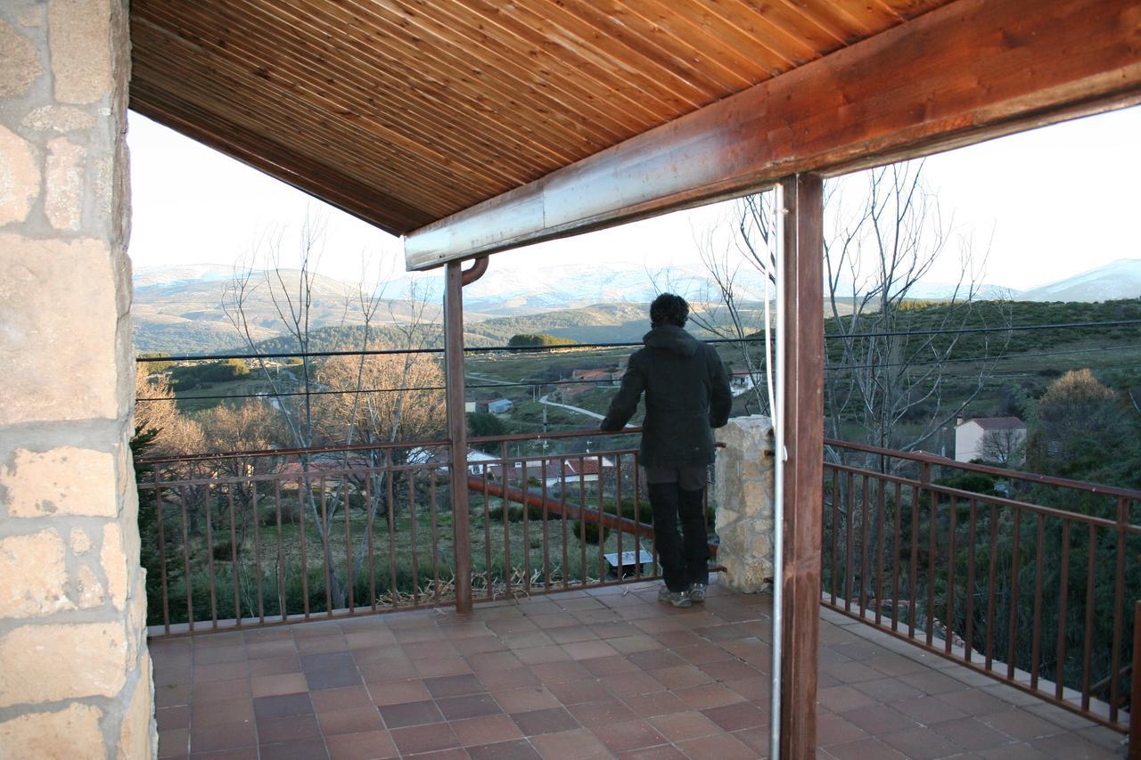 La Casona De Collado Pensionat Hoyos del Collado Eksteriør billede